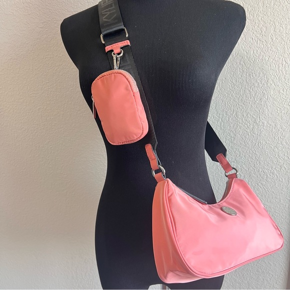 Kendall and Kylie crossbody bag - Picture 6 of 6